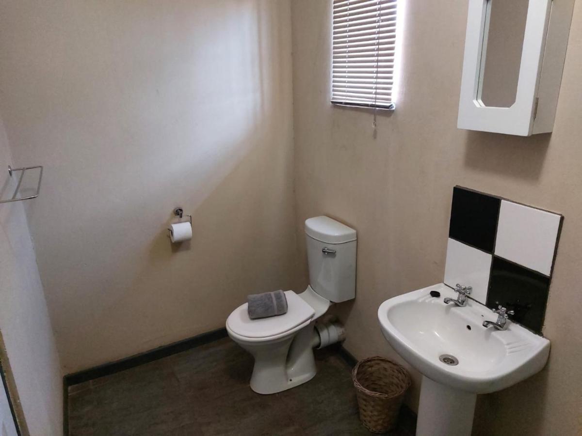 Wisteria Lane Guesthouse Postmasburg Екстериор снимка