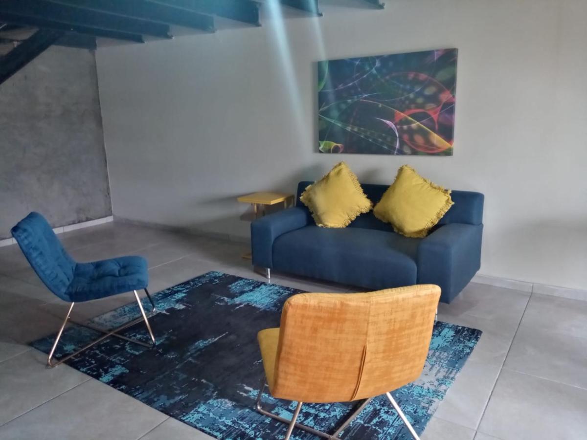Wisteria Lane Guesthouse Postmasburg Екстериор снимка