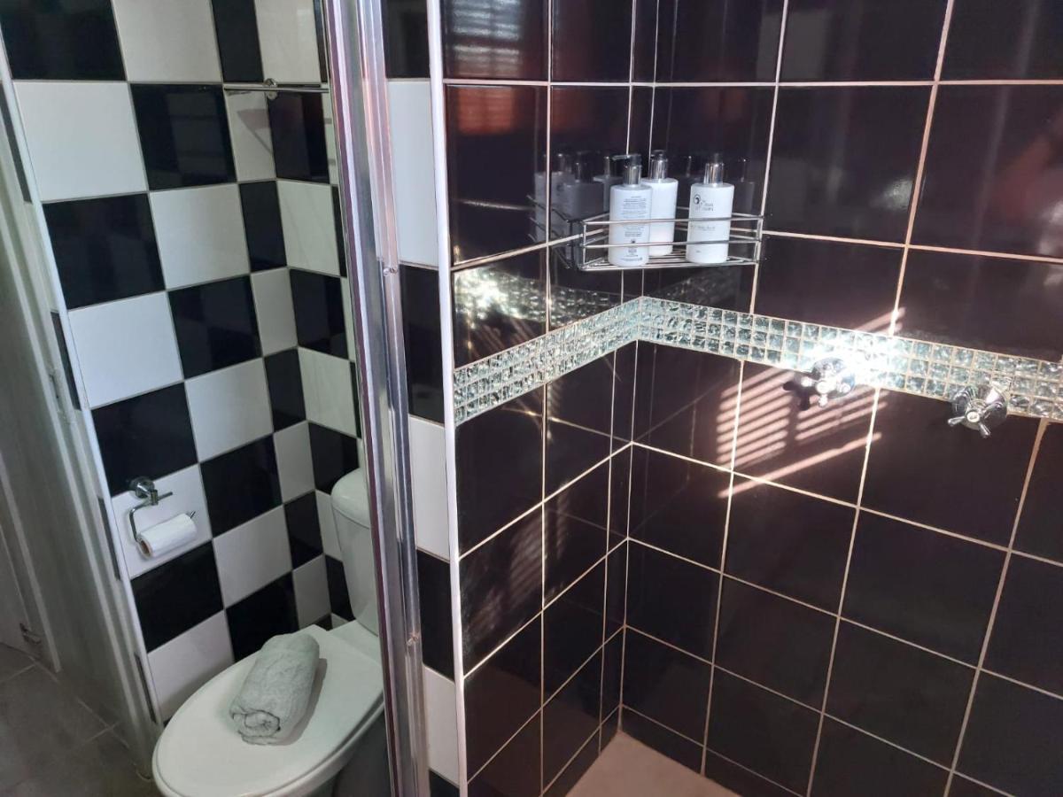 Wisteria Lane Guesthouse Postmasburg Екстериор снимка