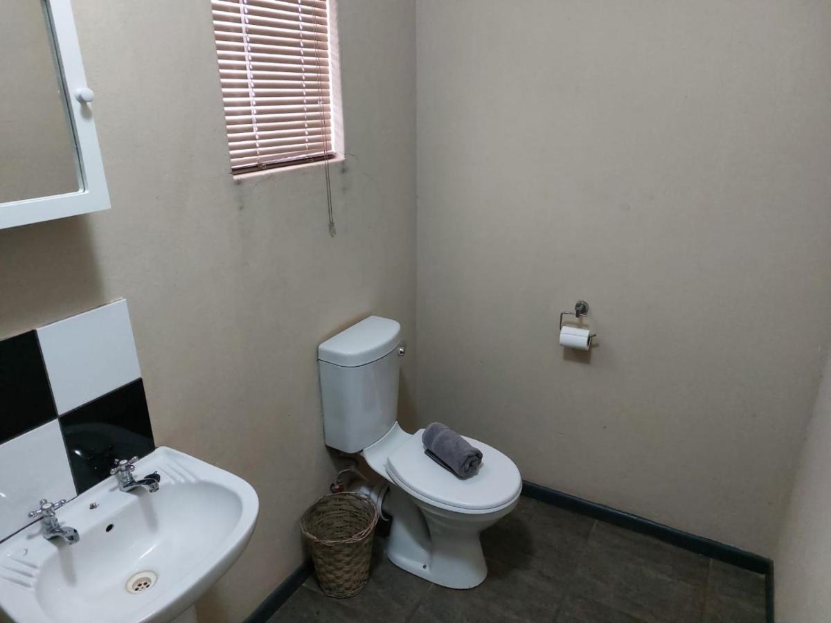 Wisteria Lane Guesthouse Postmasburg Екстериор снимка