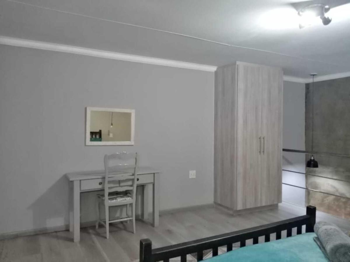 Wisteria Lane Guesthouse Postmasburg Екстериор снимка