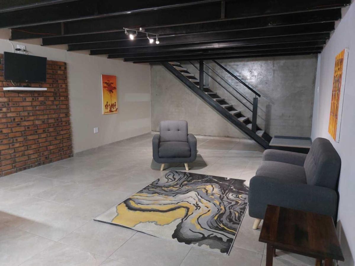 Wisteria Lane Guesthouse Postmasburg Екстериор снимка