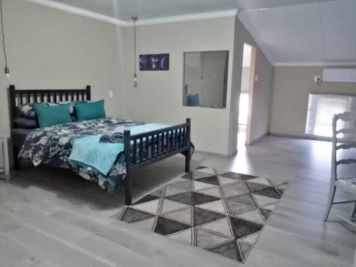 Wisteria Lane Guesthouse Postmasburg Екстериор снимка