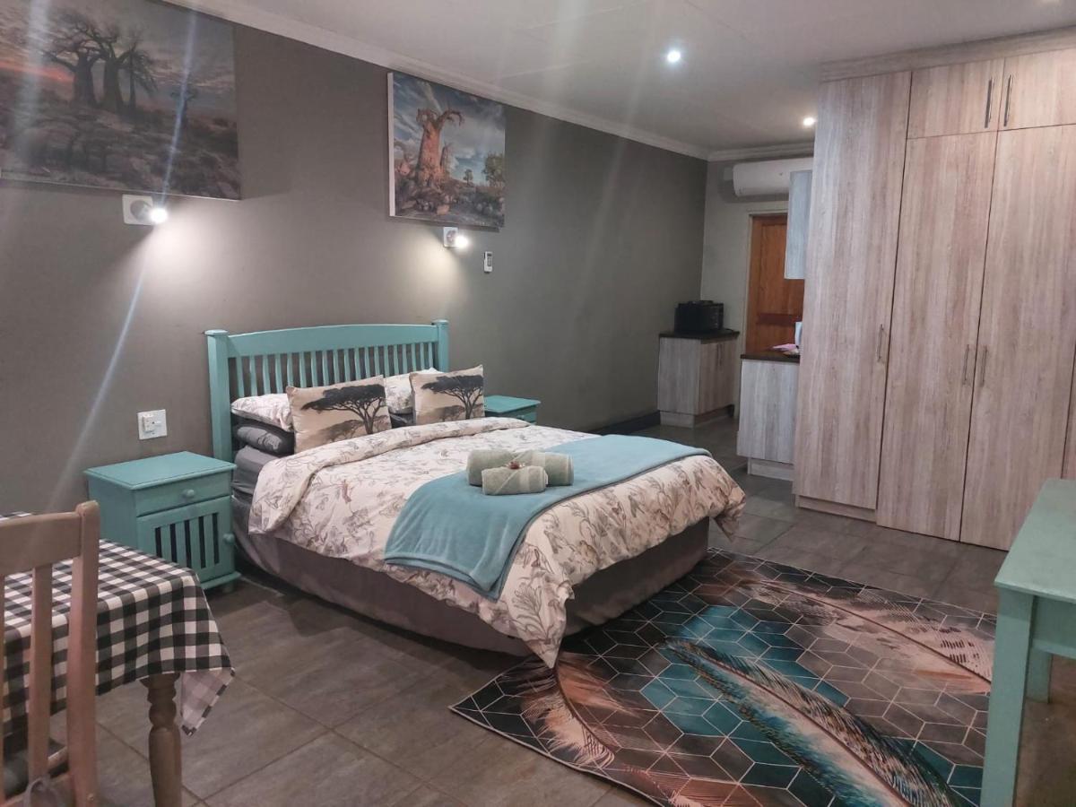 Wisteria Lane Guesthouse Postmasburg Екстериор снимка