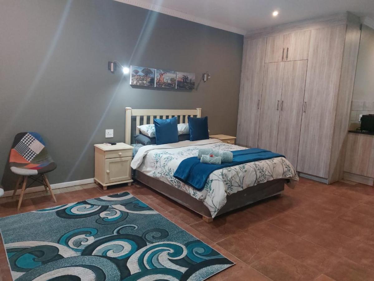 Wisteria Lane Guesthouse Postmasburg Екстериор снимка