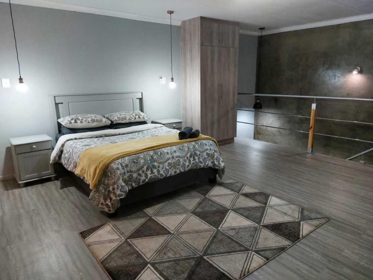 Wisteria Lane Guesthouse Postmasburg Екстериор снимка